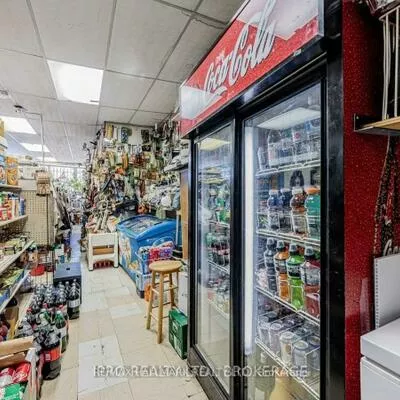 603, Logan, North Riverdale, Toronto