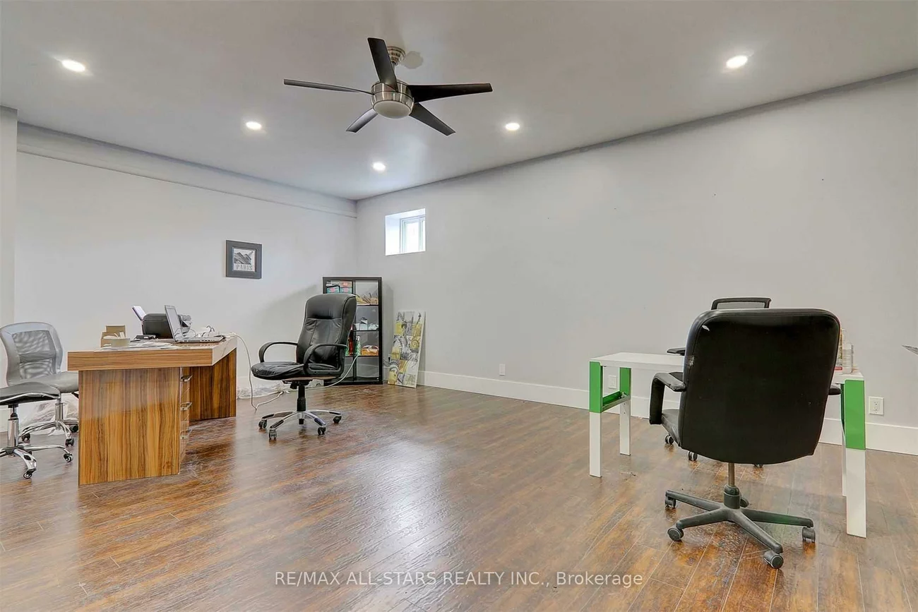 715, Queen, South Riverdale, Toronto