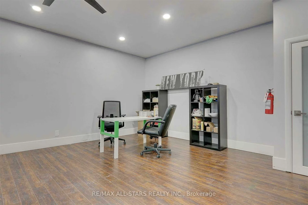 715, Queen, South Riverdale, Toronto