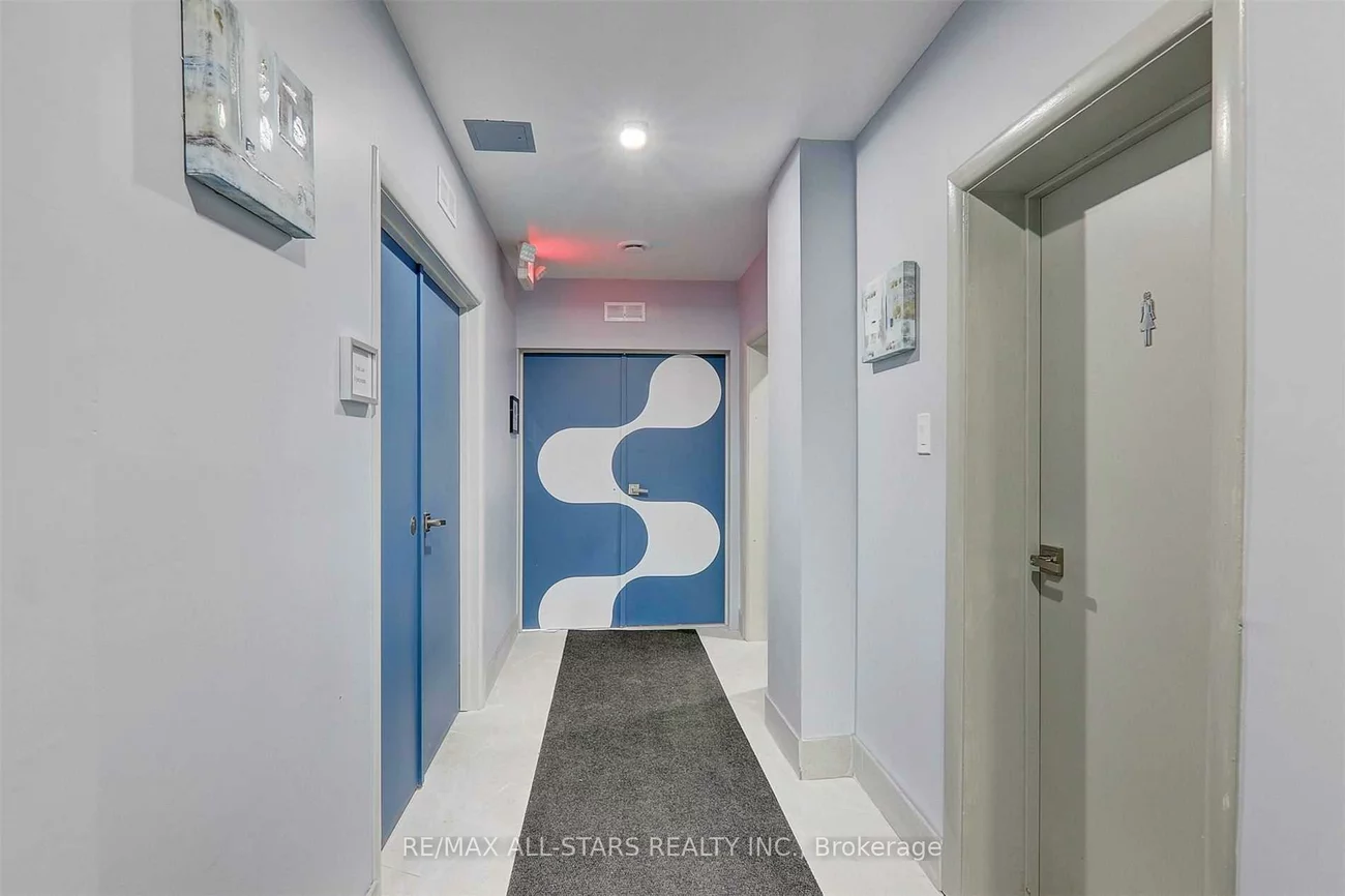 715, Queen, South Riverdale, Toronto