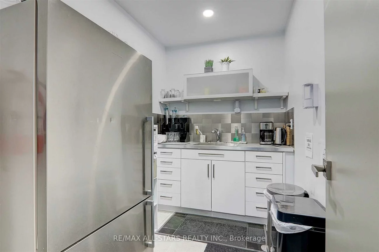 715, Queen, South Riverdale, Toronto