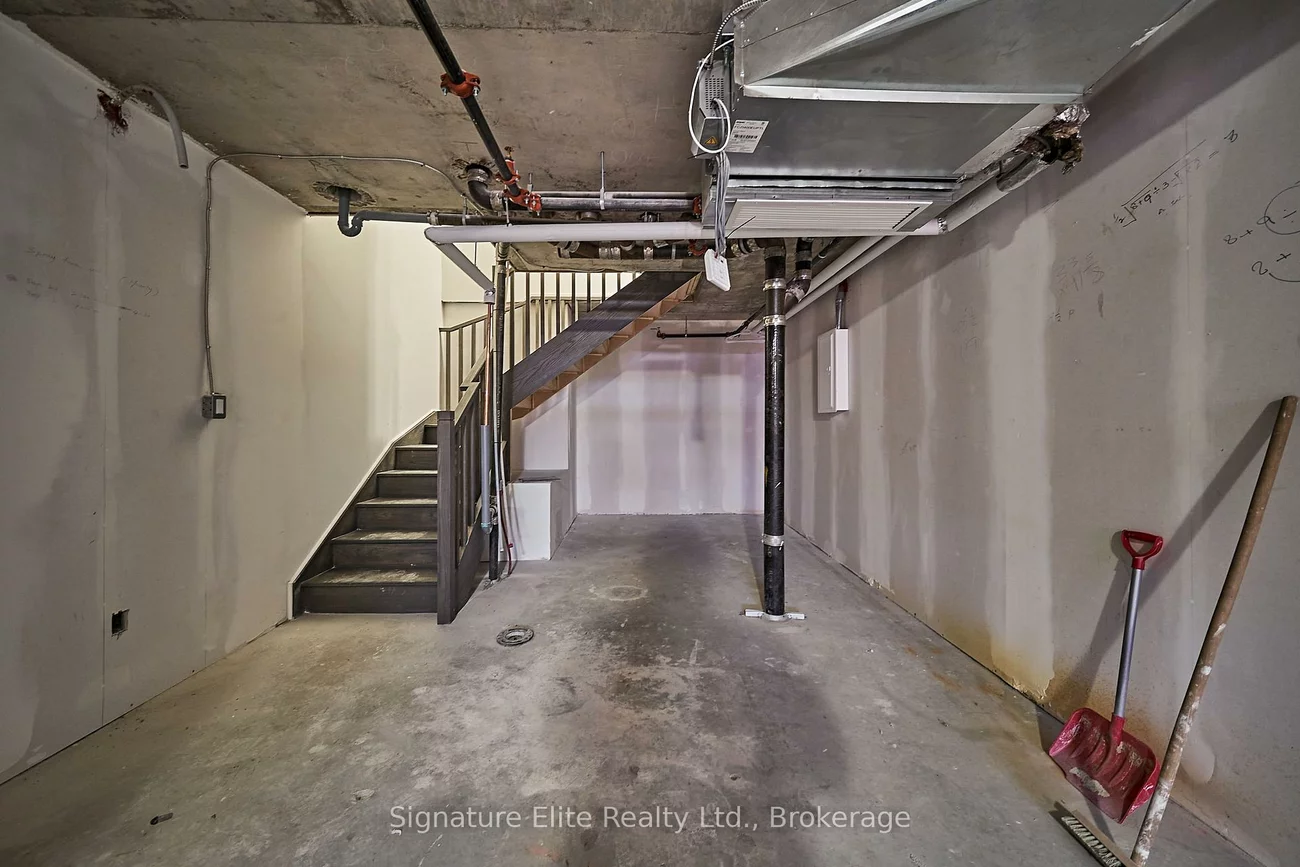 2213, Kingston, Birchcliffe-Cliffside, Toronto