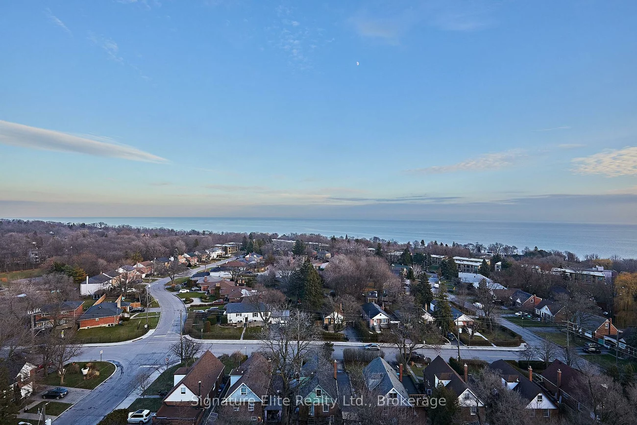 2213, Kingston, Birchcliffe-Cliffside, Toronto