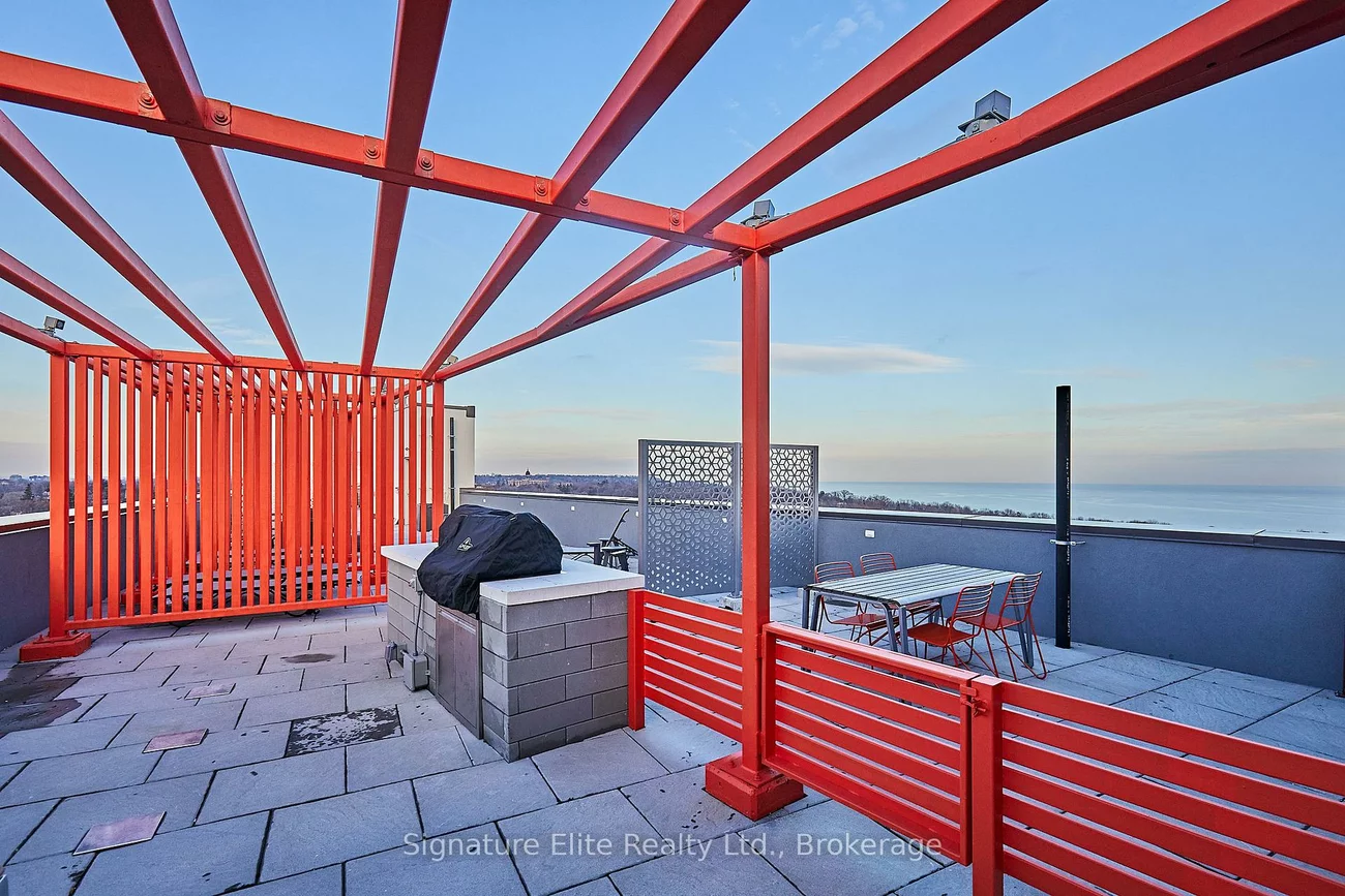 2213, Kingston, Birchcliffe-Cliffside, Toronto