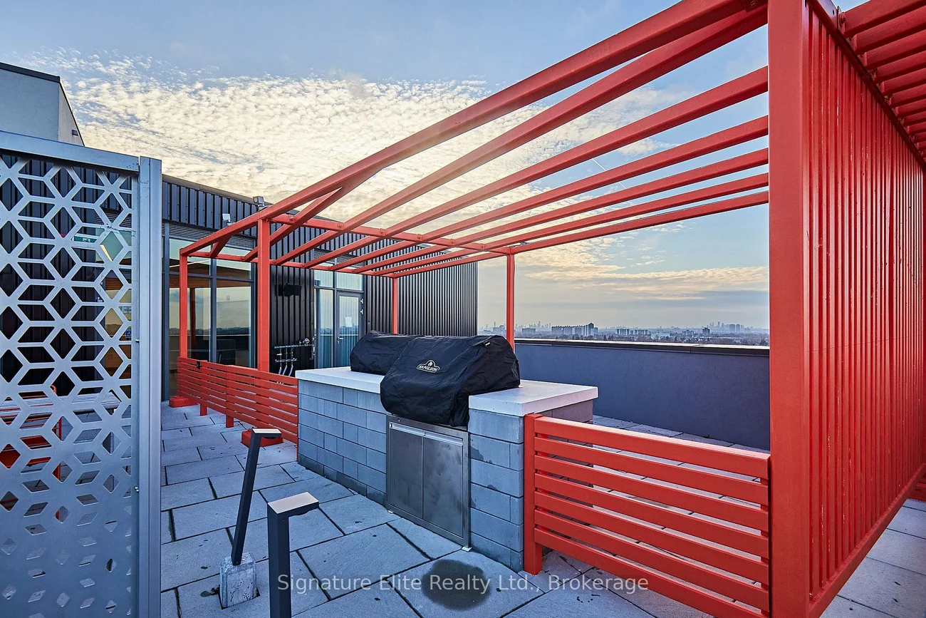 2213, Kingston, Birchcliffe-Cliffside, Toronto