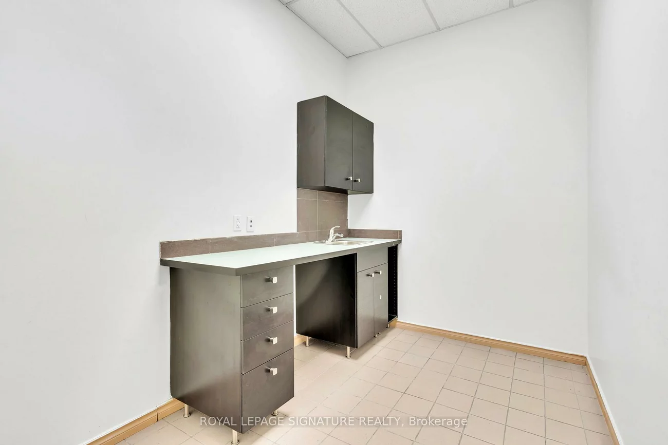 3155, Eglinton, Scarborough Village, Toronto