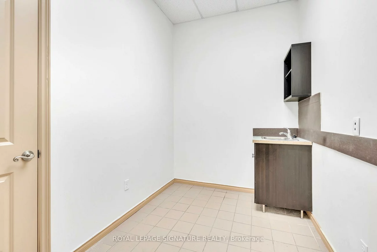 3155, Eglinton, Scarborough Village, Toronto