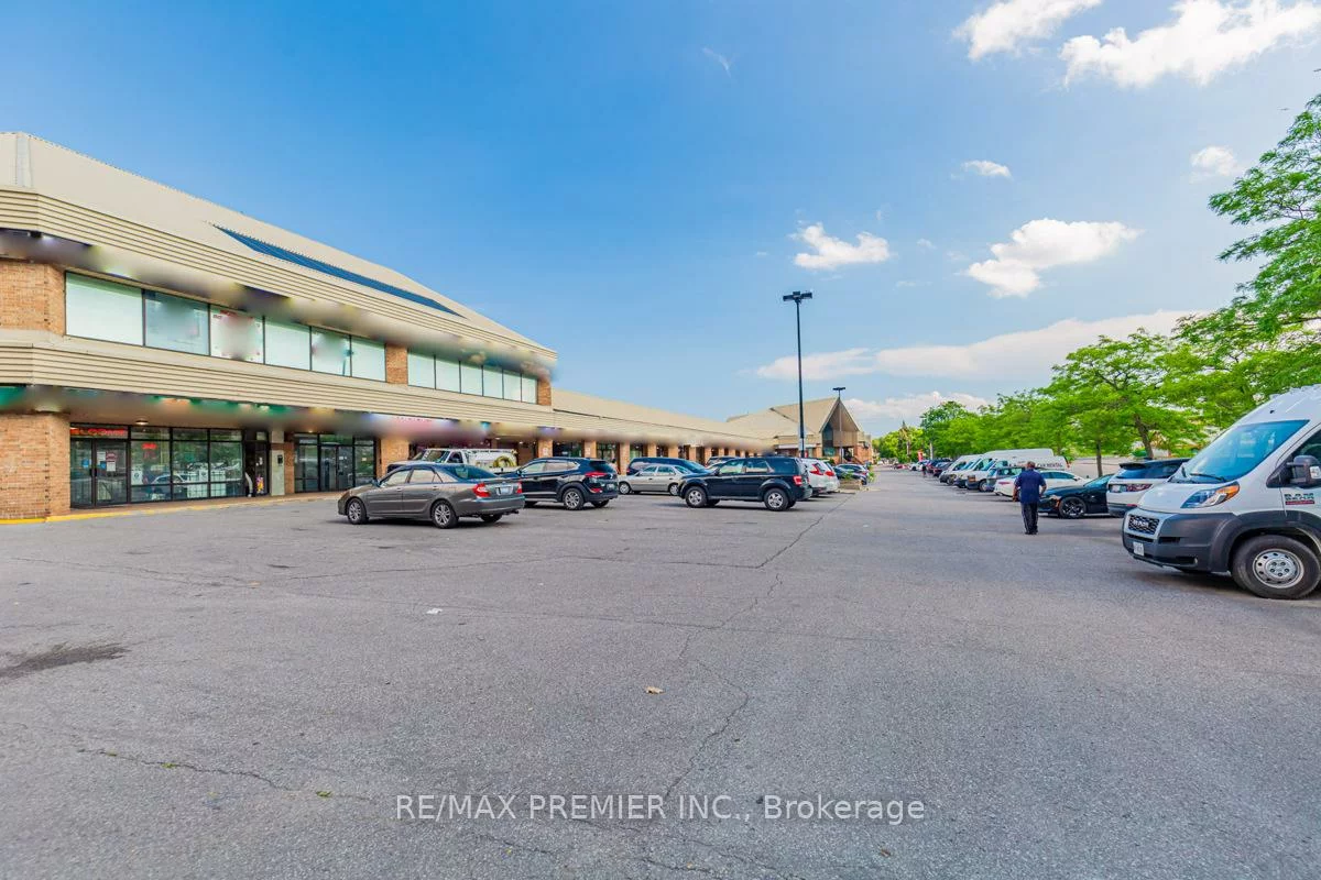 880, Ellesmere, Dorset Park, Toronto