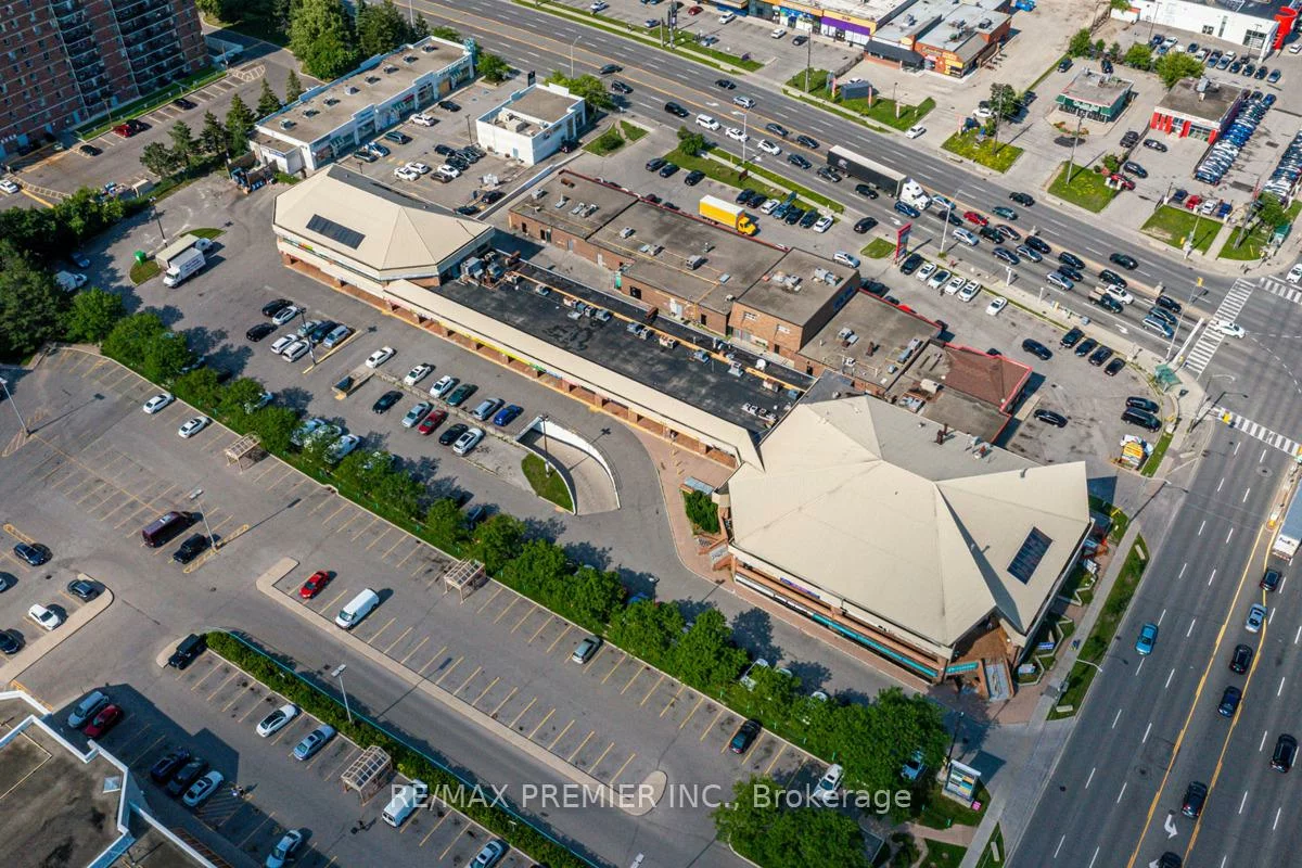 880, Ellesmere, Dorset Park, Toronto