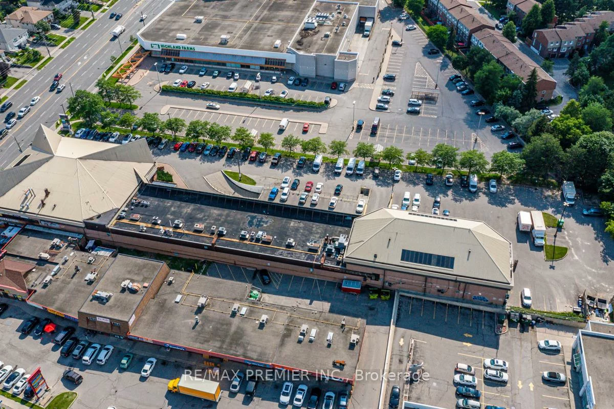 880, Ellesmere, Dorset Park, Toronto