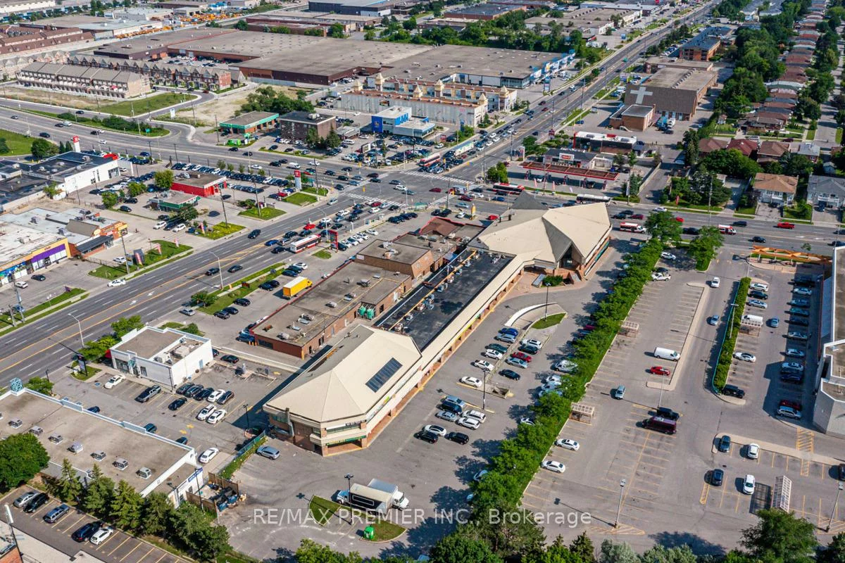 880, Ellesmere, Dorset Park, Toronto