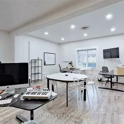 715, Queen, South Riverdale, Toronto