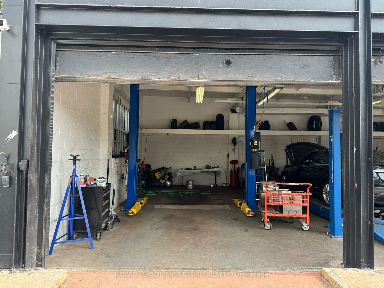 76, Kingston, Woodbine Corridor, Toronto