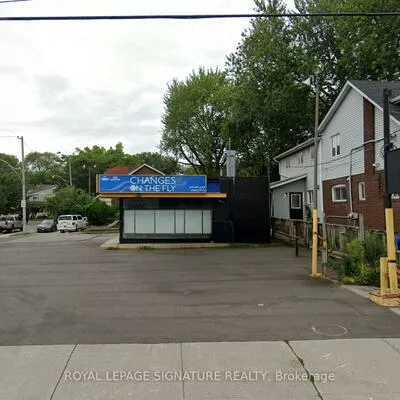 76, Kingston, Woodbine Corridor, Toronto