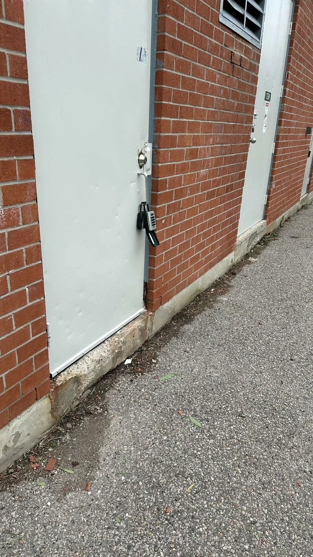 4679, Kingston, West Hill, Toronto