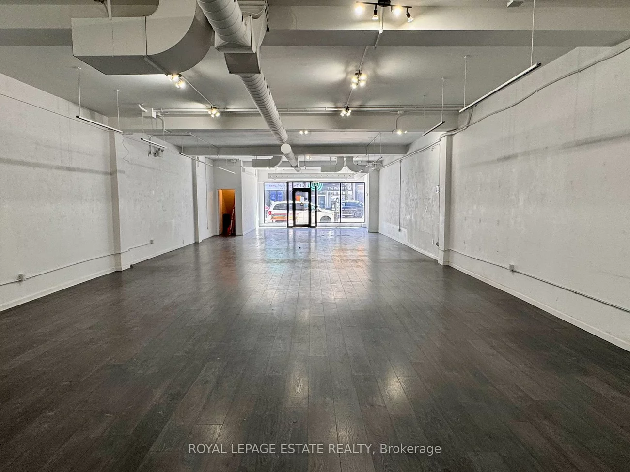 1610, Gerrard, Greenwood-Coxwell, Toronto