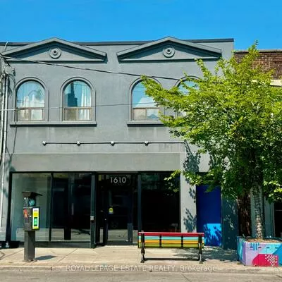 1610, Gerrard, Greenwood-Coxwell, Toronto