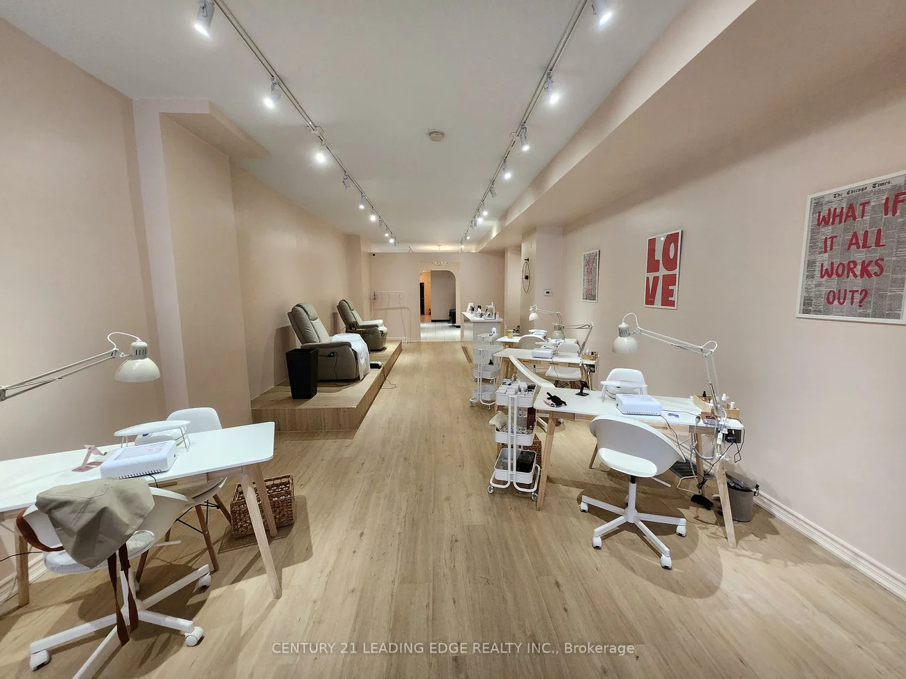 2193, Queen, The Beaches, Toronto