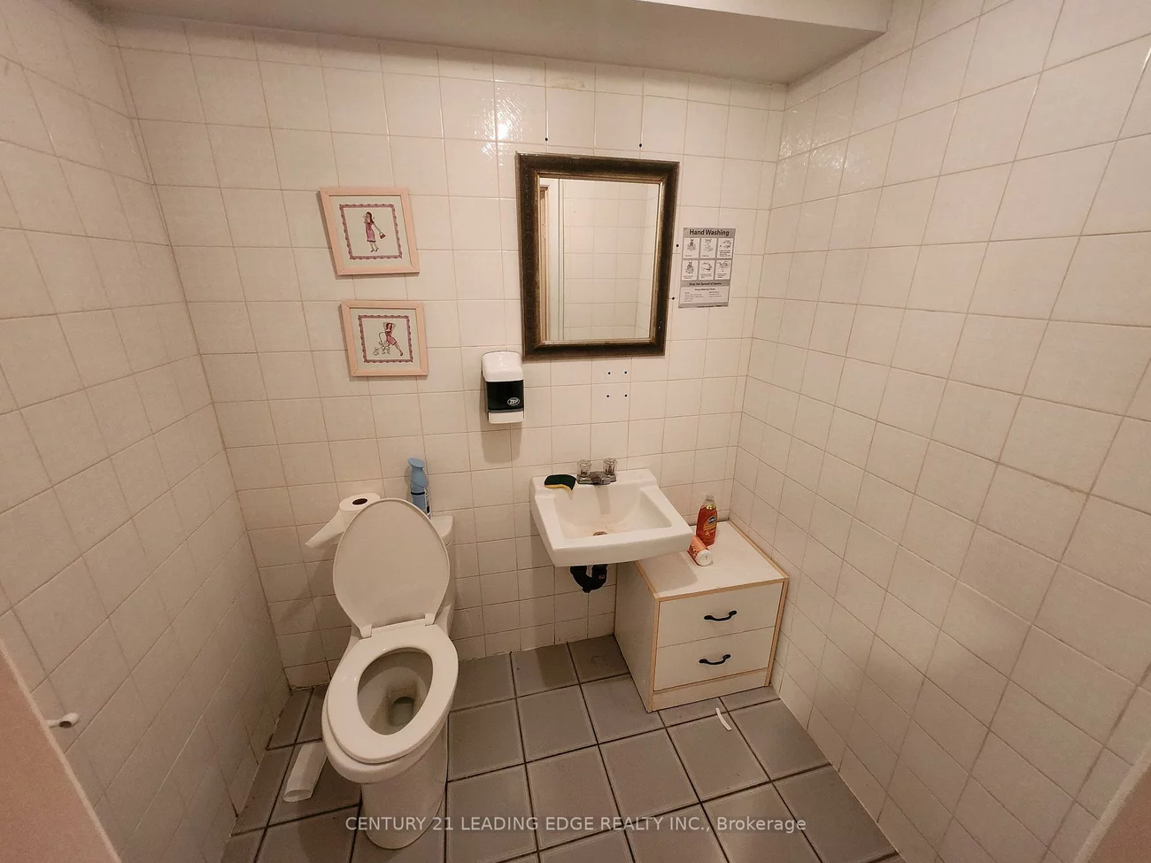 2193, Queen, The Beaches, Toronto