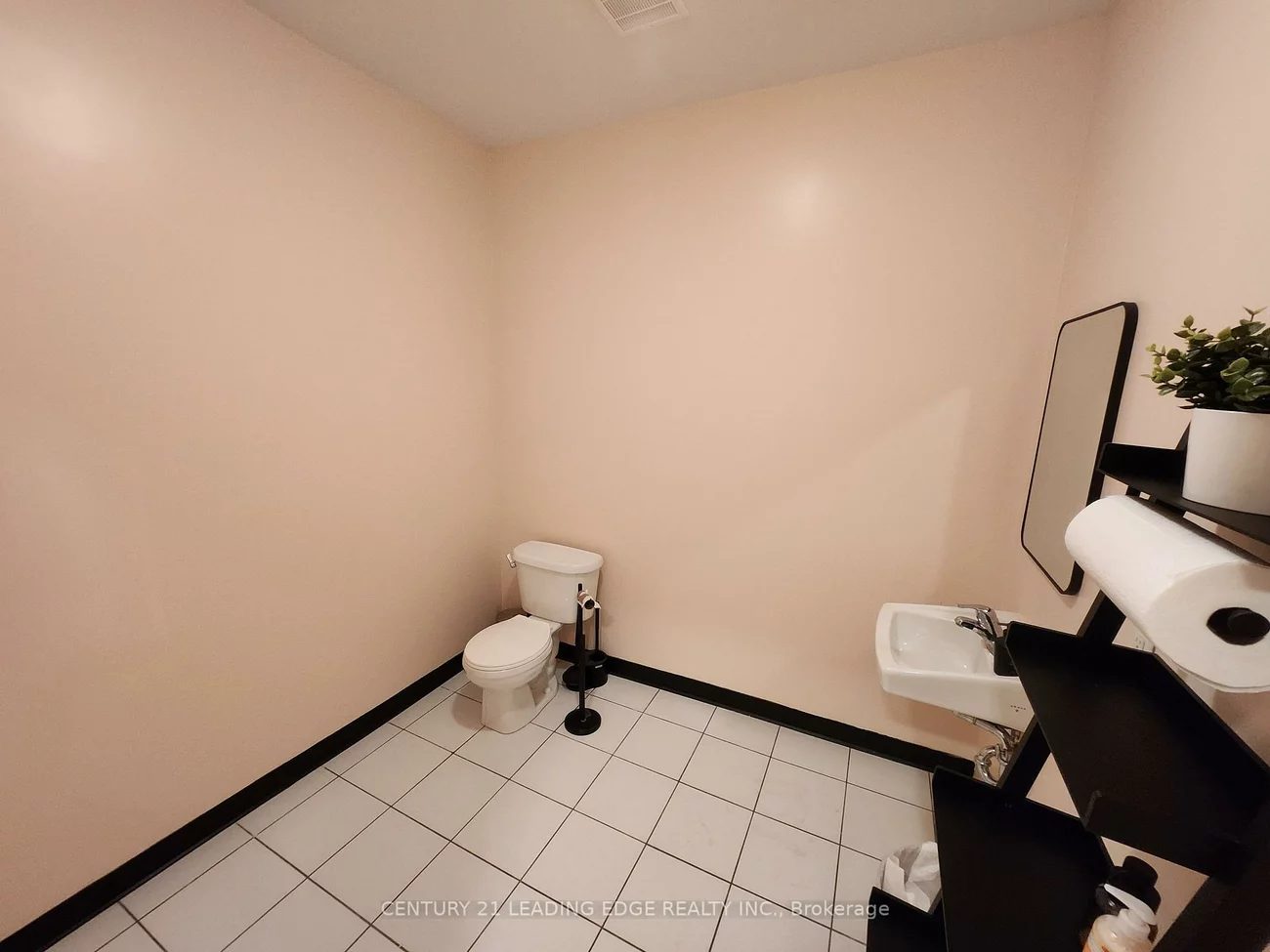 2193, Queen, The Beaches, Toronto