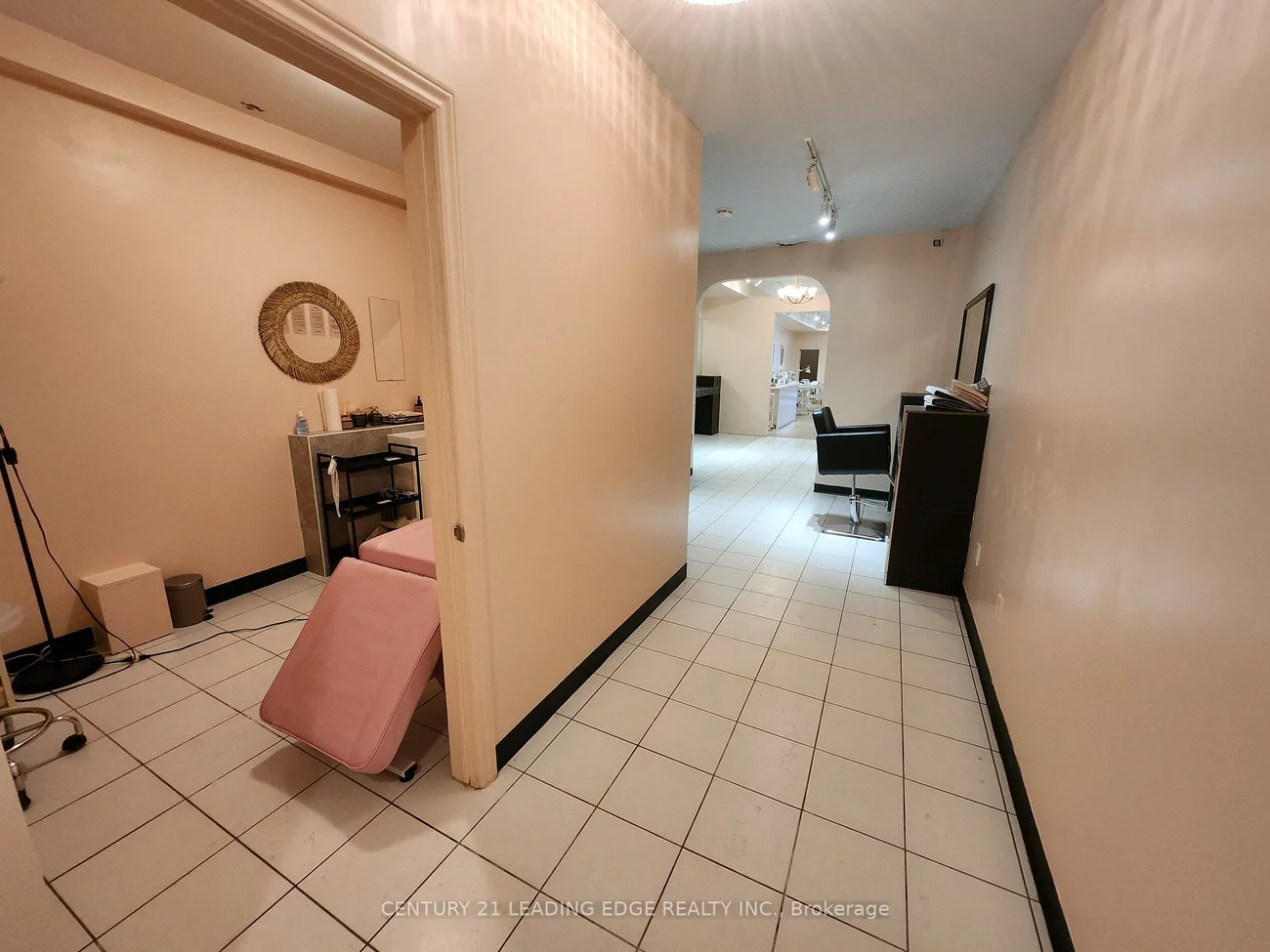 2193, Queen, The Beaches, Toronto