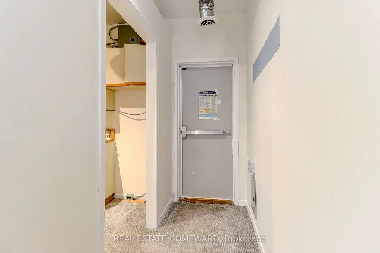 921, Kingston, The Beaches, Toronto