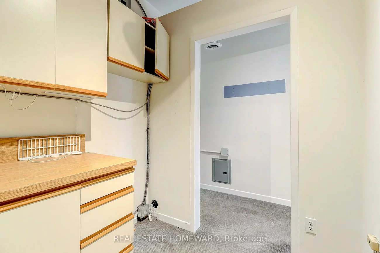 921, Kingston, The Beaches, Toronto