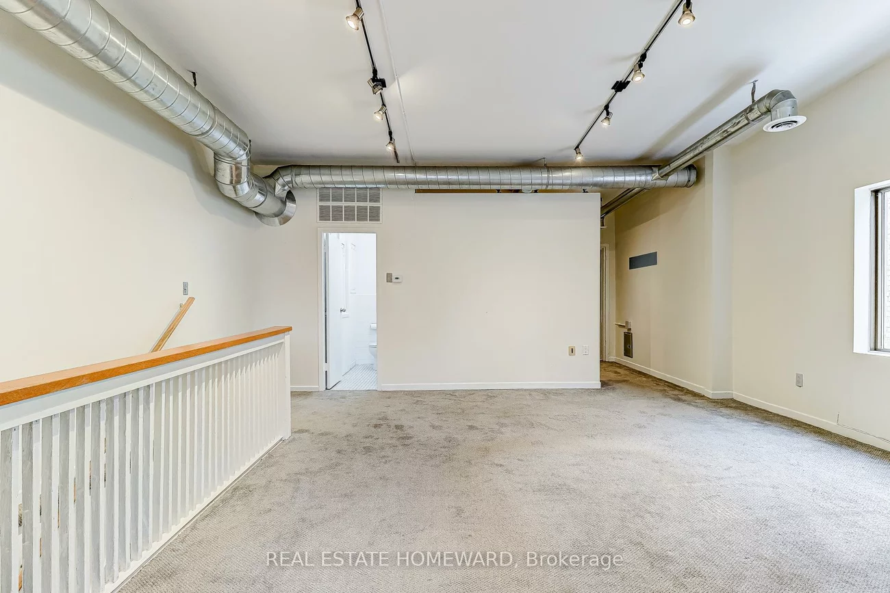 921, Kingston, The Beaches, Toronto