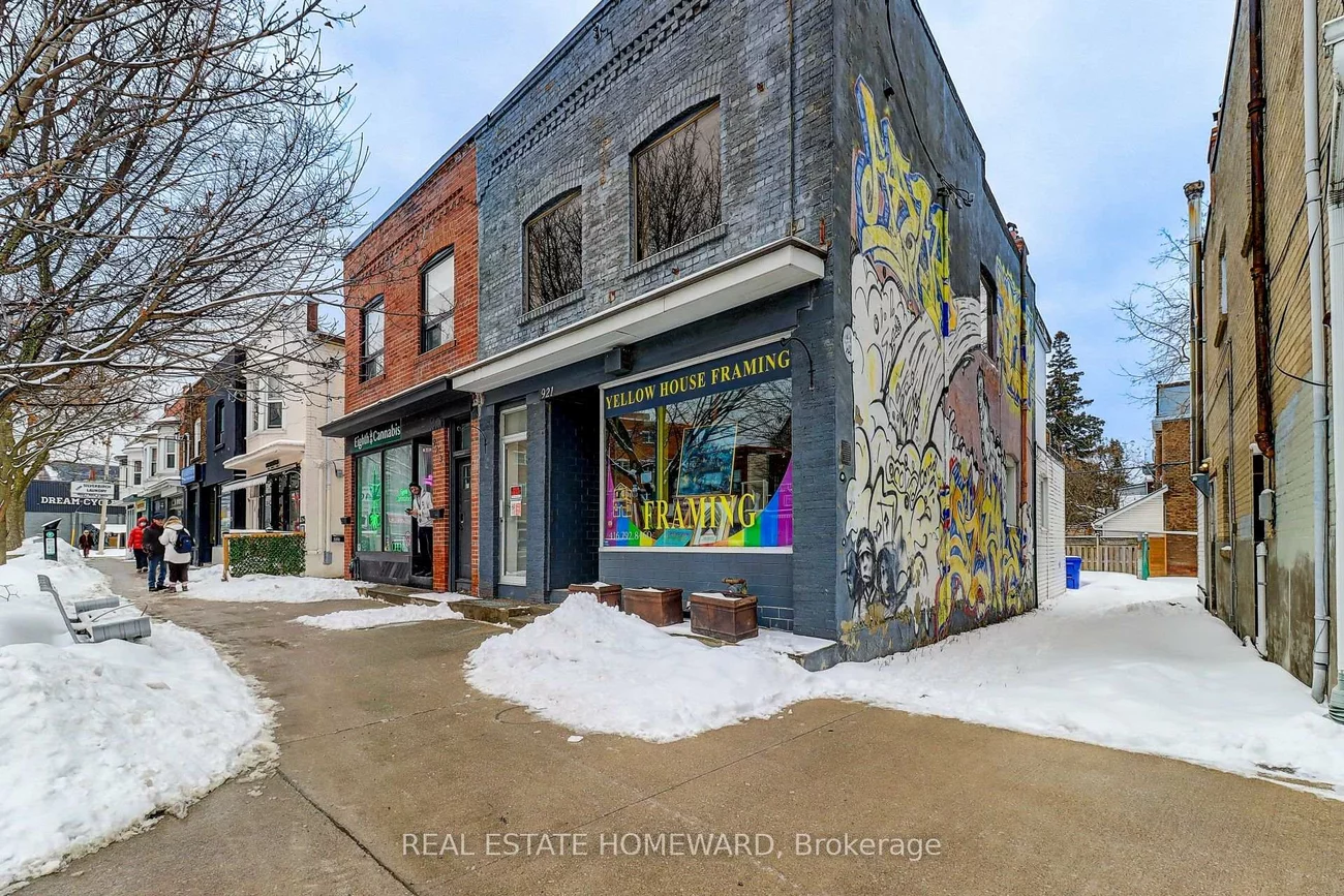 921, Kingston, The Beaches, Toronto