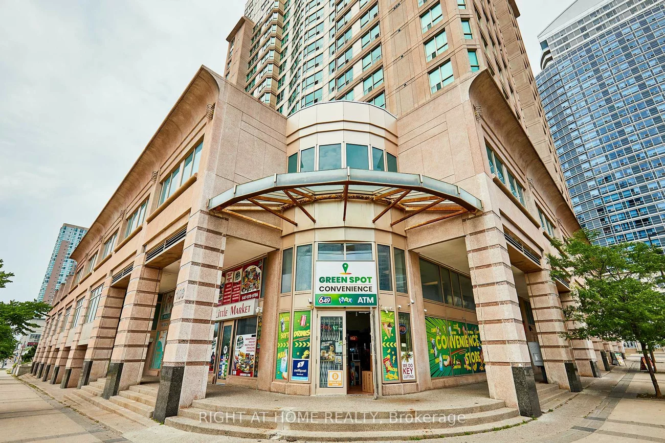 108, Corporate, Woburn, Toronto