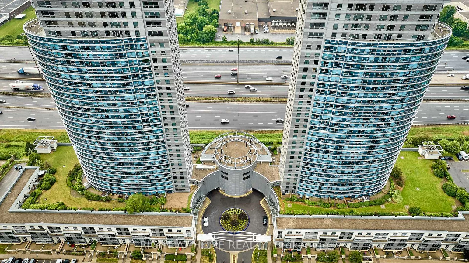108, Corporate, Woburn, Toronto