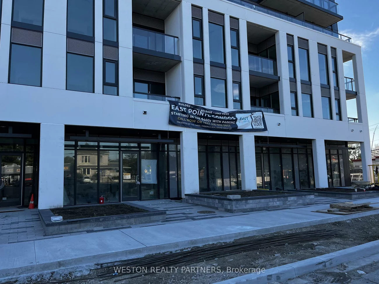 4569, Kingston, West Hill, Toronto