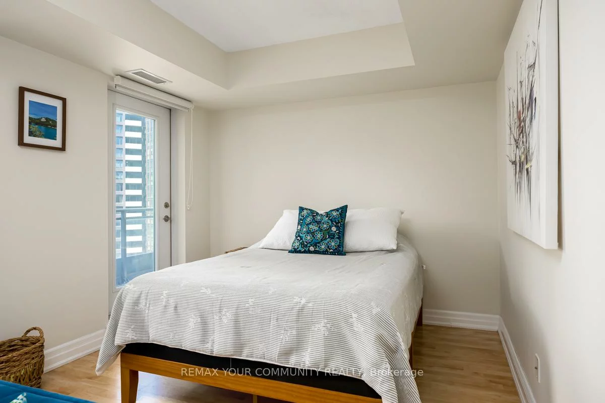 689, Warden, Clairlea-Birchmount, Toronto