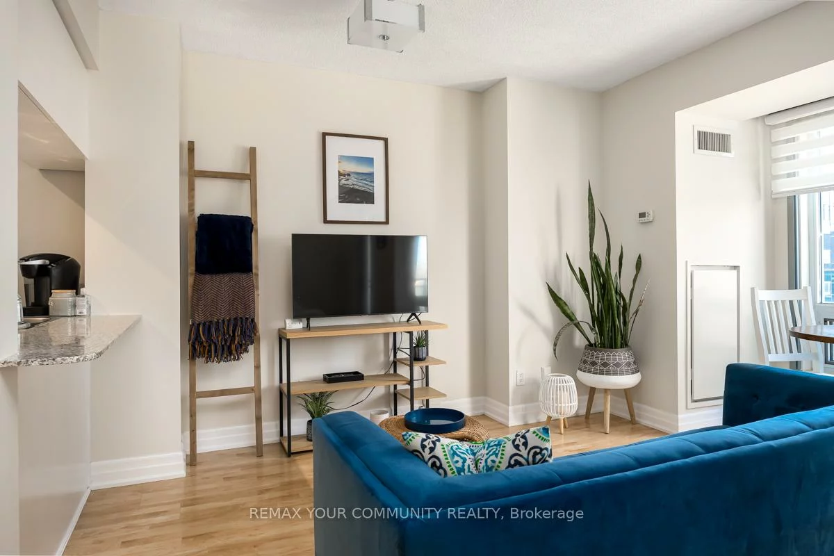 689, Warden, Clairlea-Birchmount, Toronto
