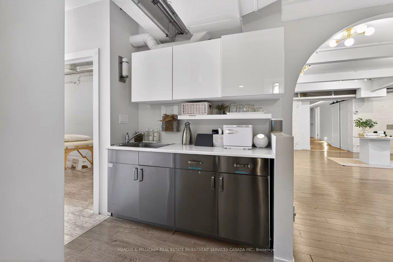 1400, Queen, Greenwood-Coxwell, Toronto