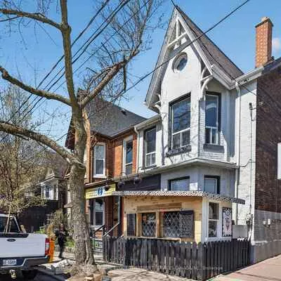 1400, Queen, Greenwood-Coxwell, Toronto