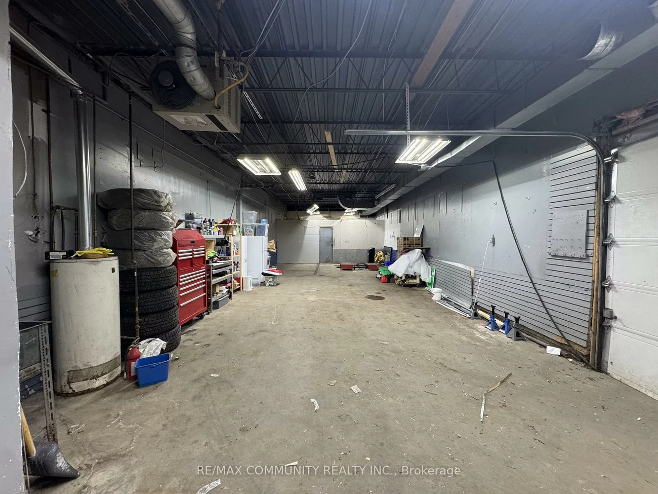 2827, Eglinton, Eglinton East, Toronto