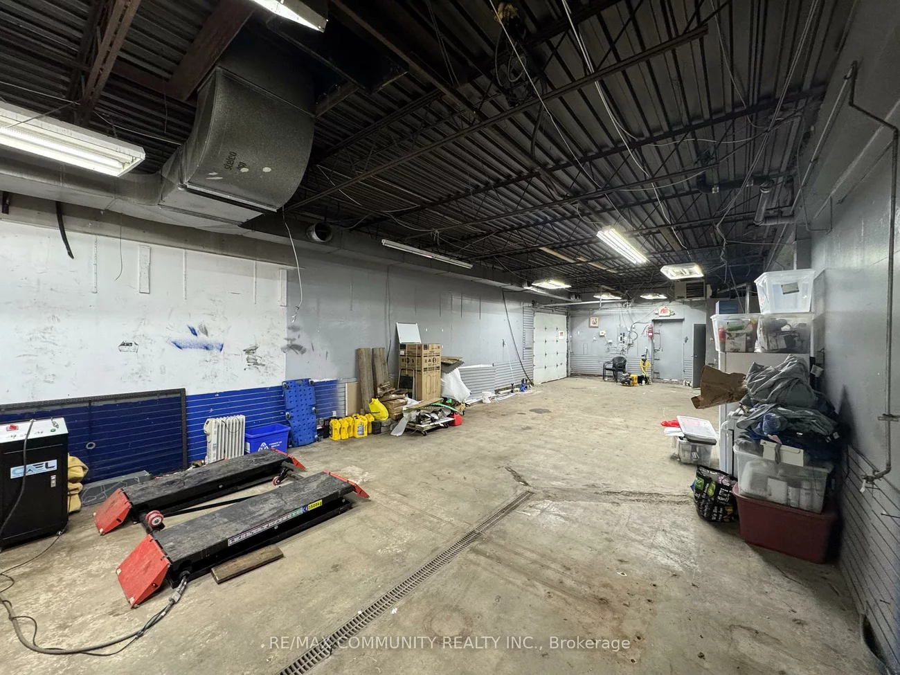 2827, Eglinton, Eglinton East, Toronto