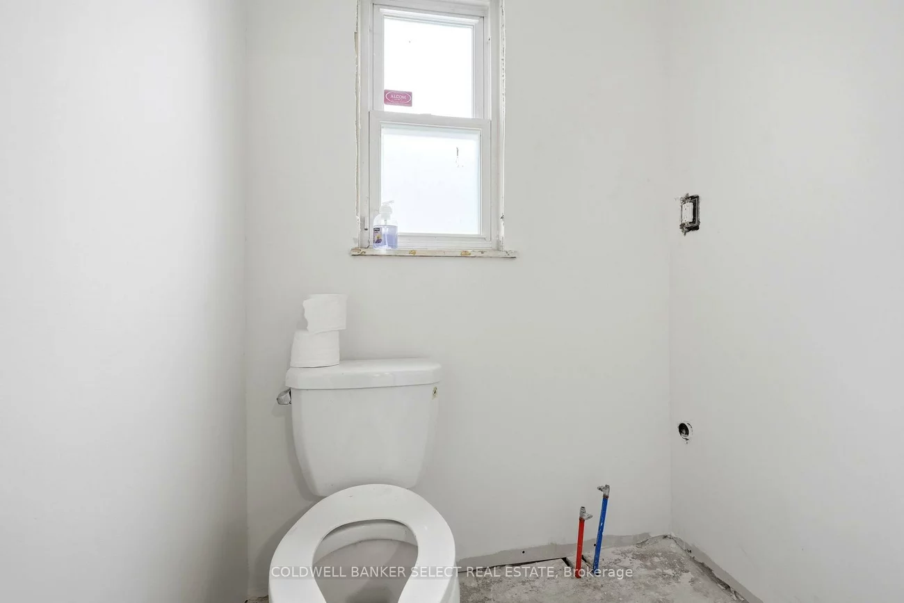 1276, Queen, South Riverdale, Toronto