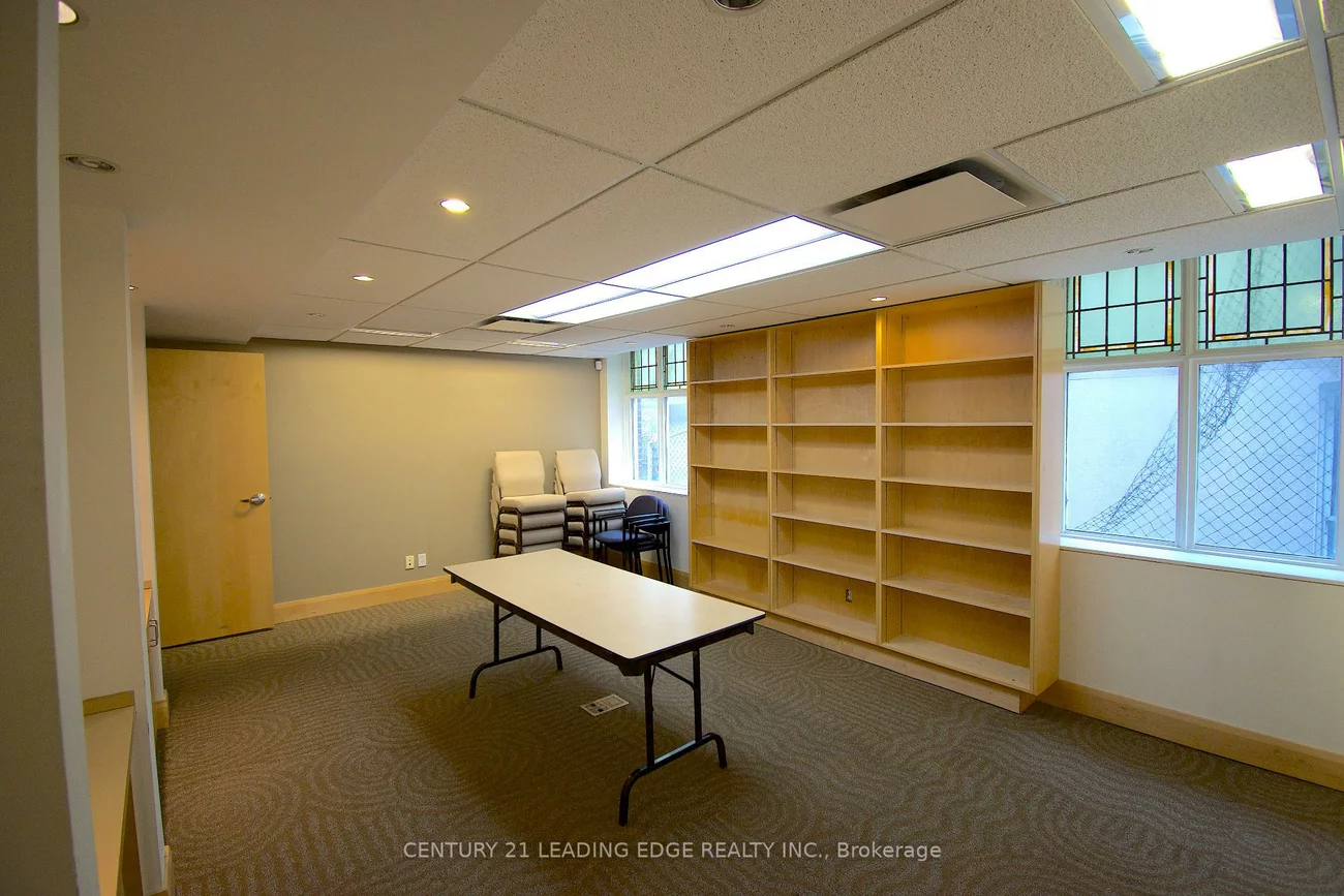 2550, Danforth, East End-Danforth, Toronto