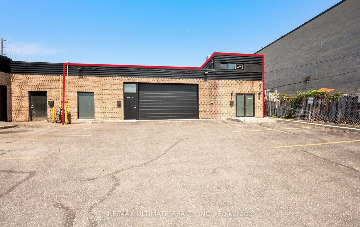 74, Hymus, Clairlea-Birchmount, Toronto