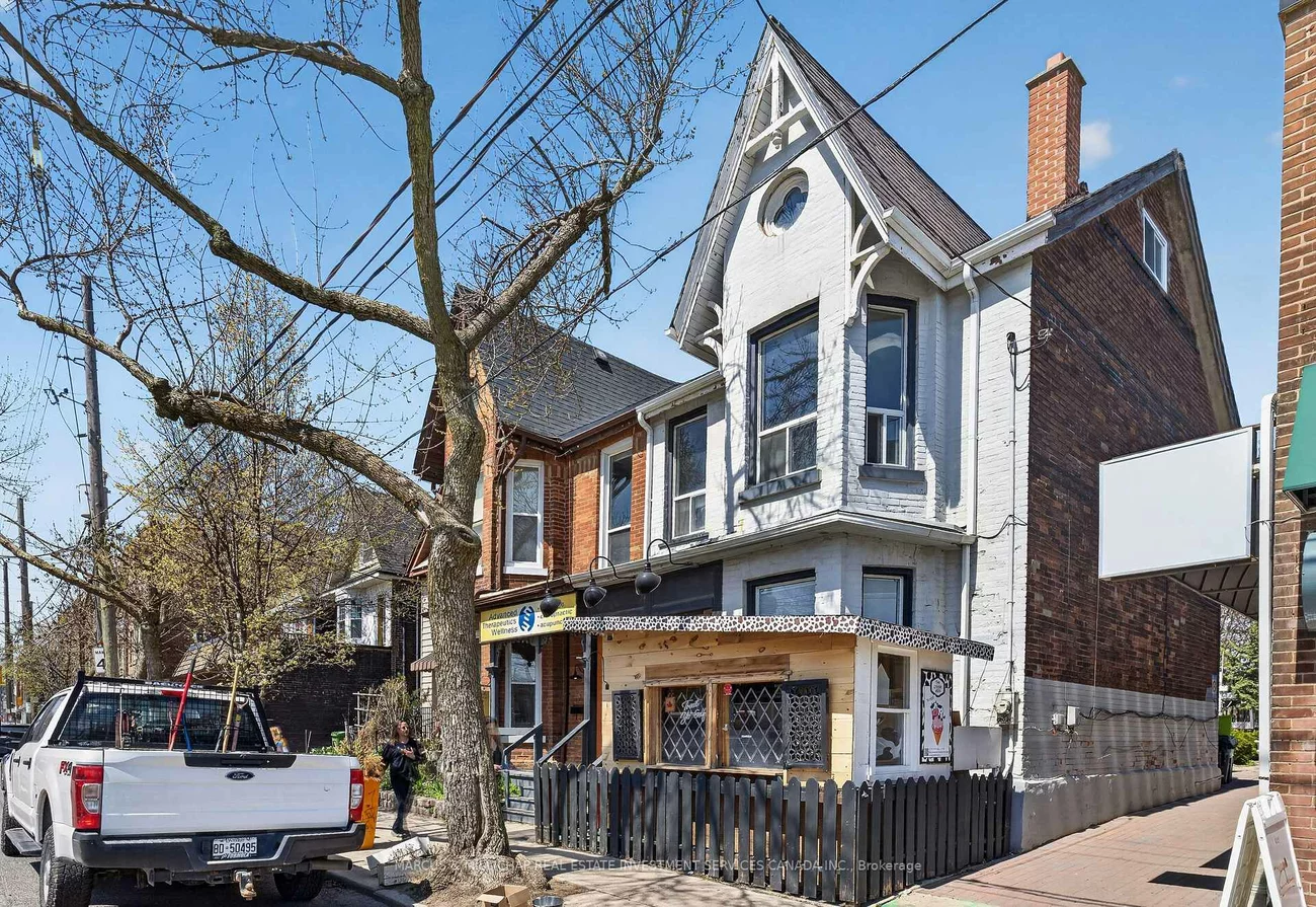 1400, Queen, Greenwood-Coxwell, Toronto