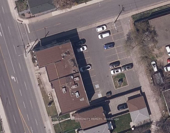 521, Victoria Park, Oakridge, Toronto