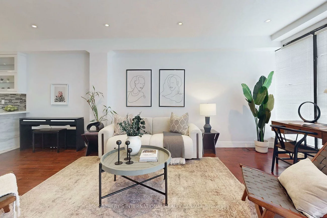 1271, Gerrard, South Riverdale, Toronto