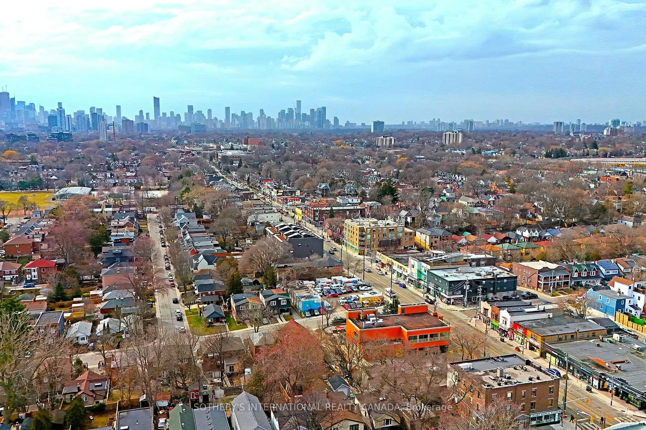 1271, Gerrard, South Riverdale, Toronto