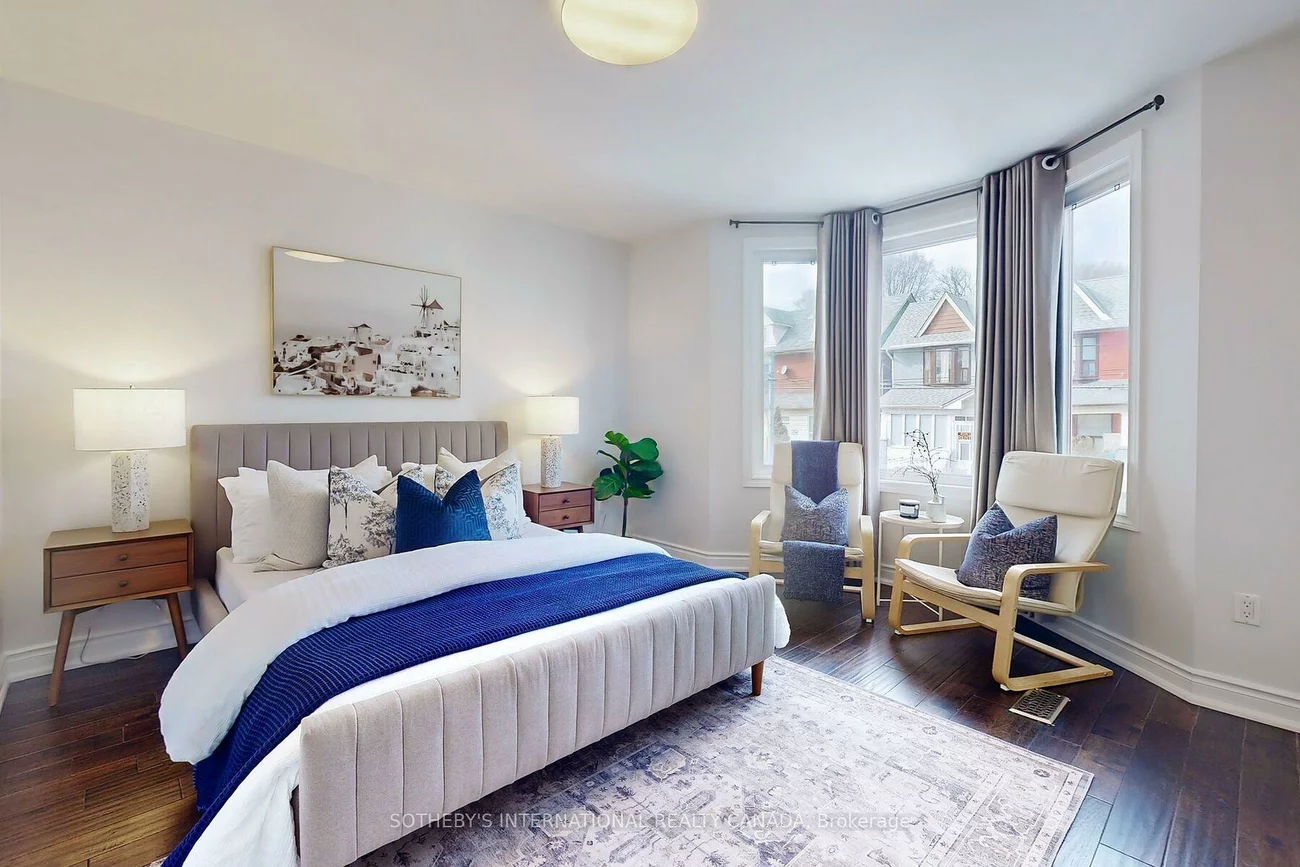 1271, Gerrard, South Riverdale, Toronto