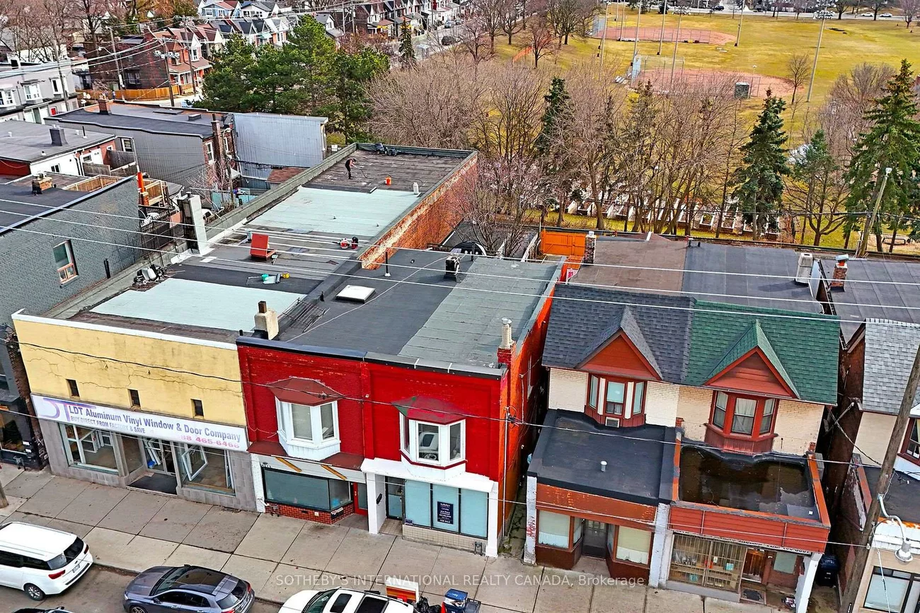 1271, Gerrard, South Riverdale, Toronto