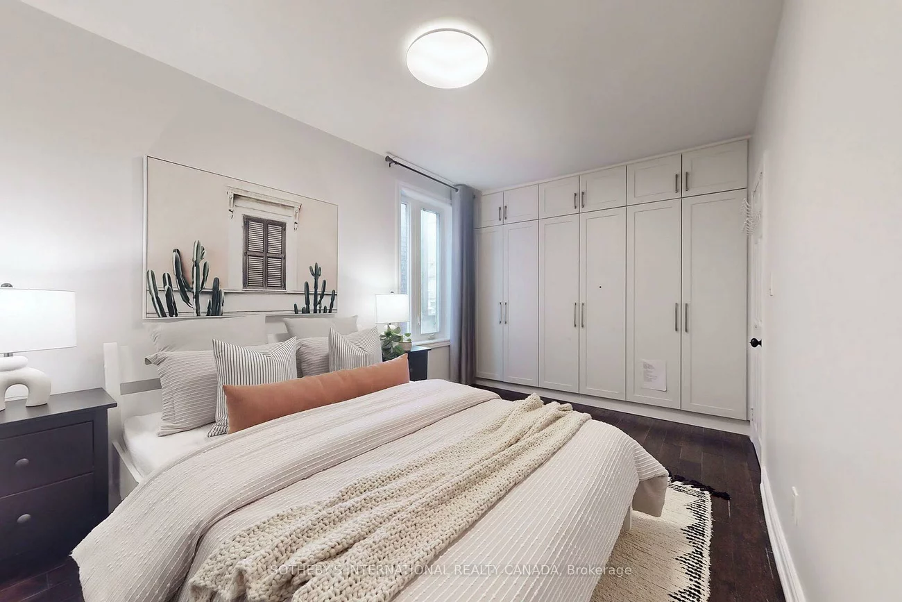 1271, Gerrard, South Riverdale, Toronto