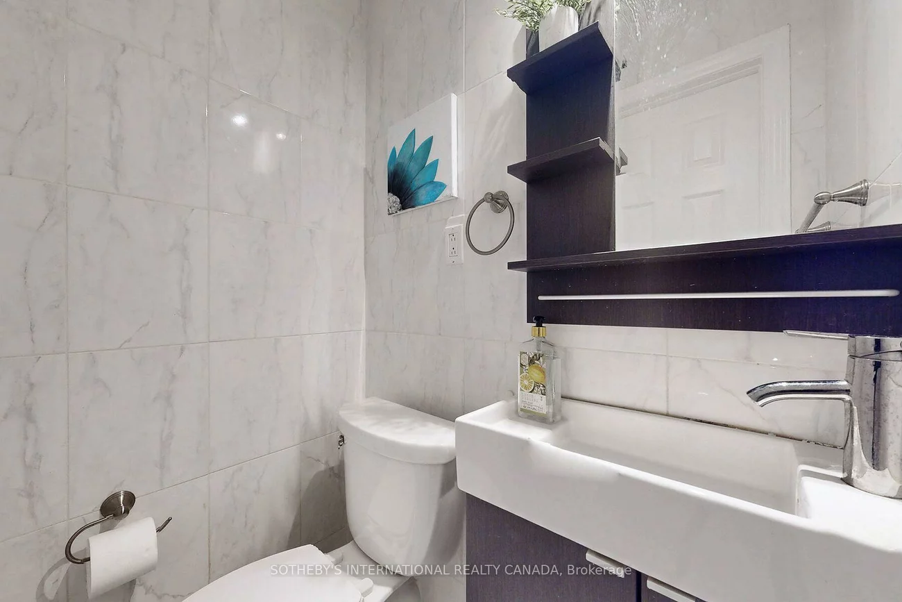 1271, Gerrard, South Riverdale, Toronto