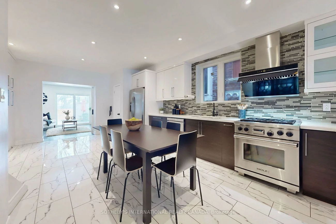 1271, Gerrard, South Riverdale, Toronto